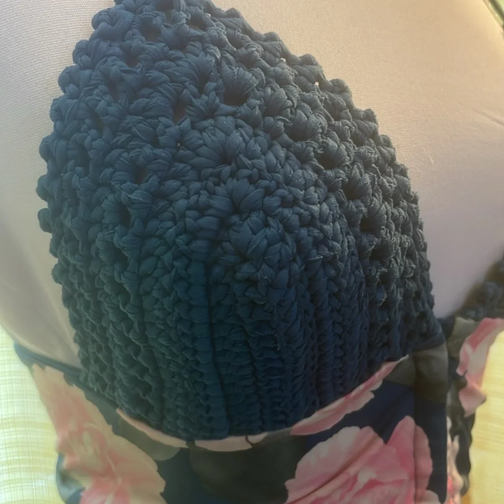 Frankie’s floral 2-piece crochet bikini | Size Small